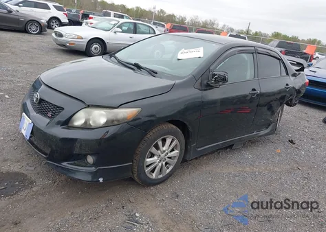 2010 Toyota Corolla S из США, поврежденный, VIN 2T1BU4EE1AC483191
